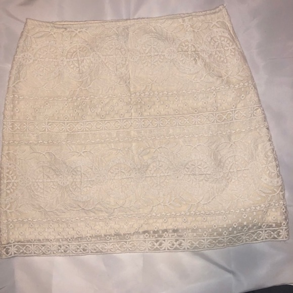 H&M Cream Skirt - Picture 1 of 4